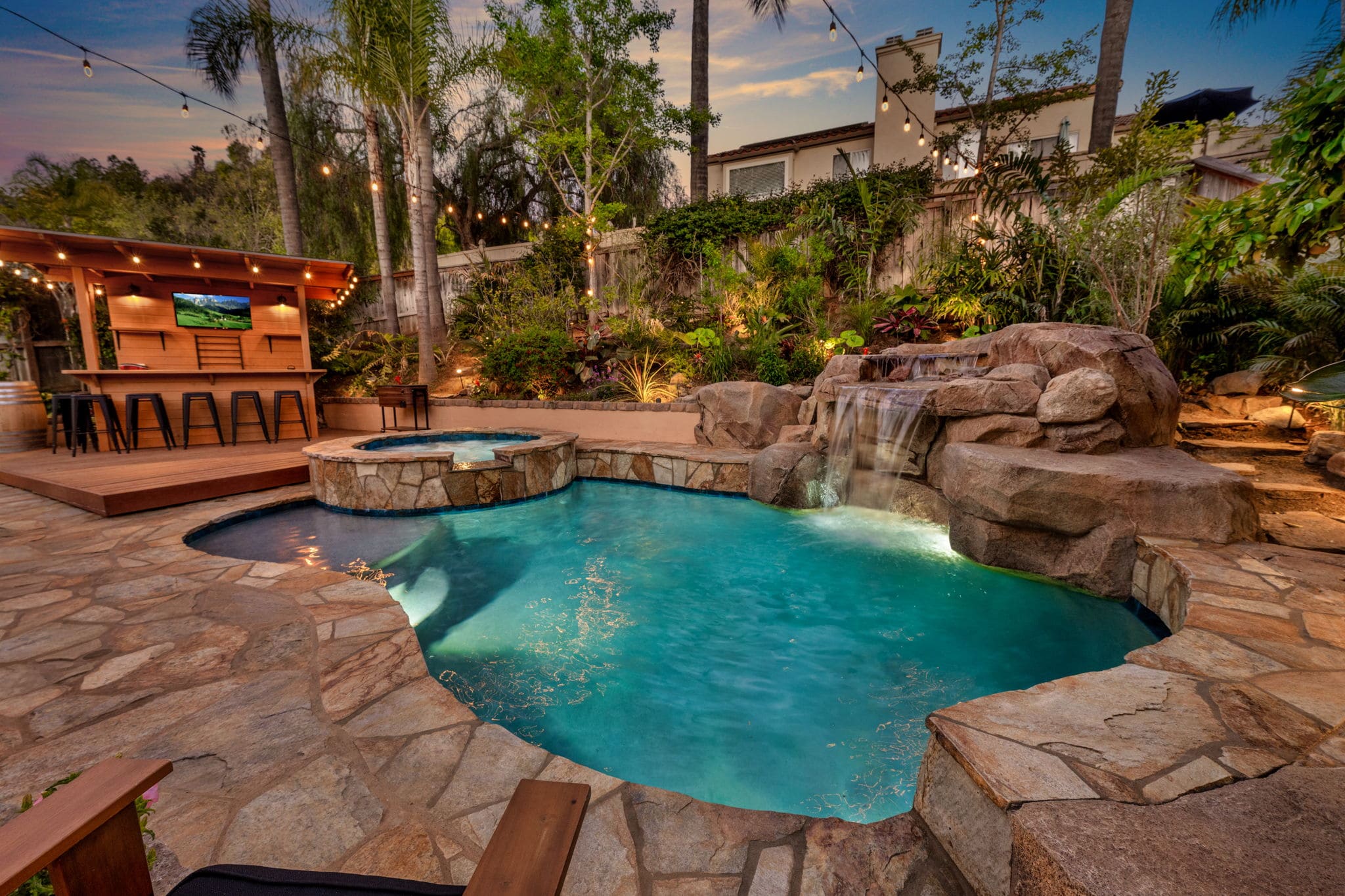 Pool features