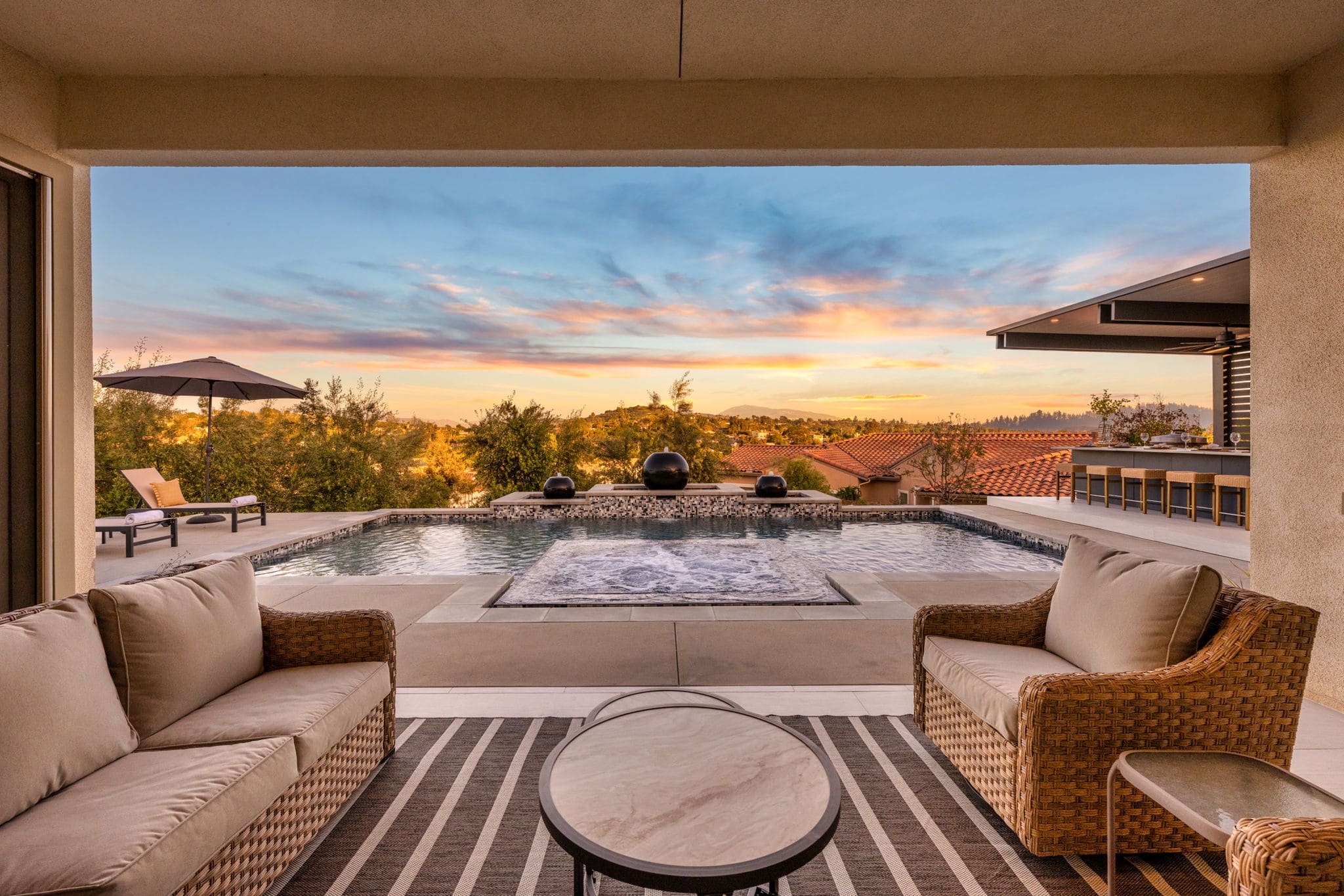 Pool features