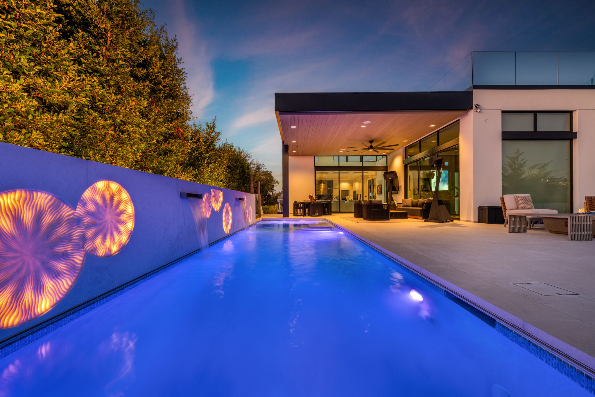 Carve and Cascade: Modern Custom Pool