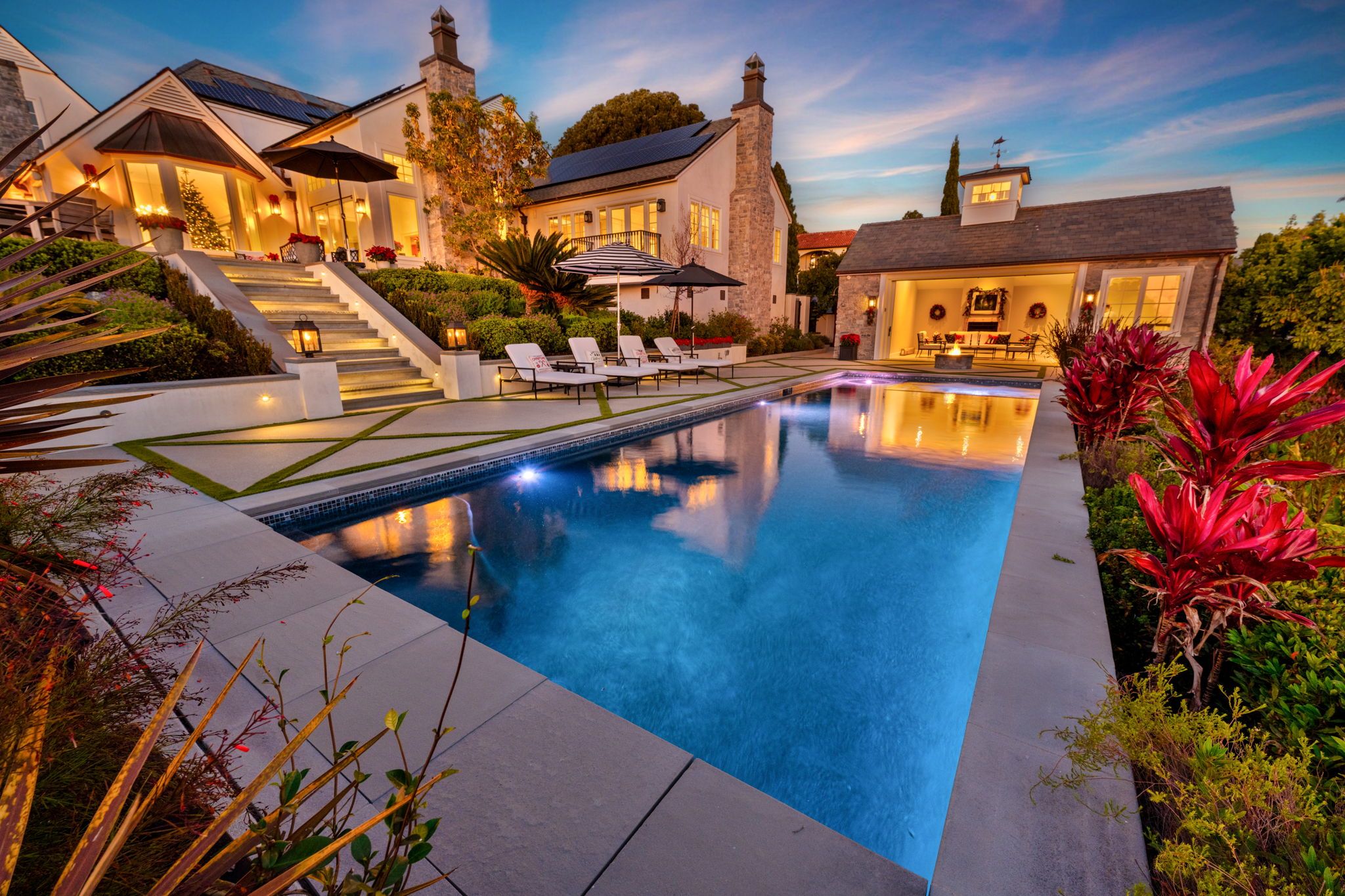 The Courtyard Swim: Intimate Courtyard Pool Design