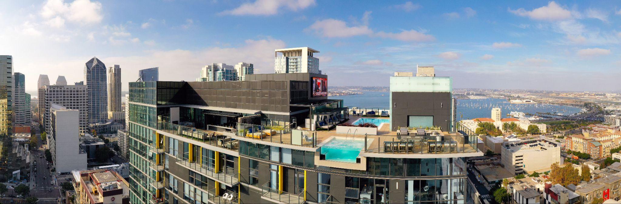 Rooftop pool and spa overlooking San Diego Bay with integrated swimming pool equipment and automation